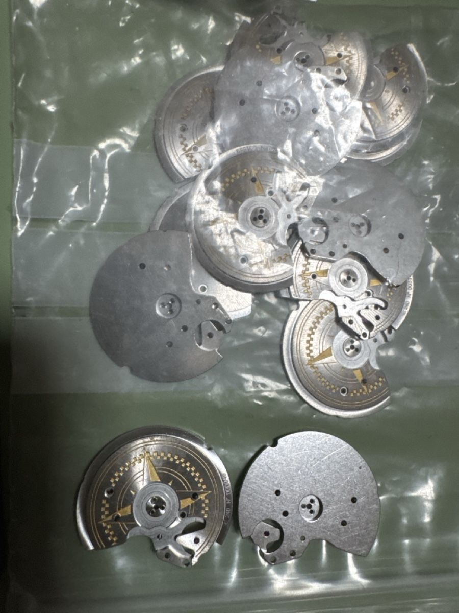 Swiss Montres: Lot de masse pour montre, divers modèles – D'occasion à La Chaux-de-Fonds par lida2005 4