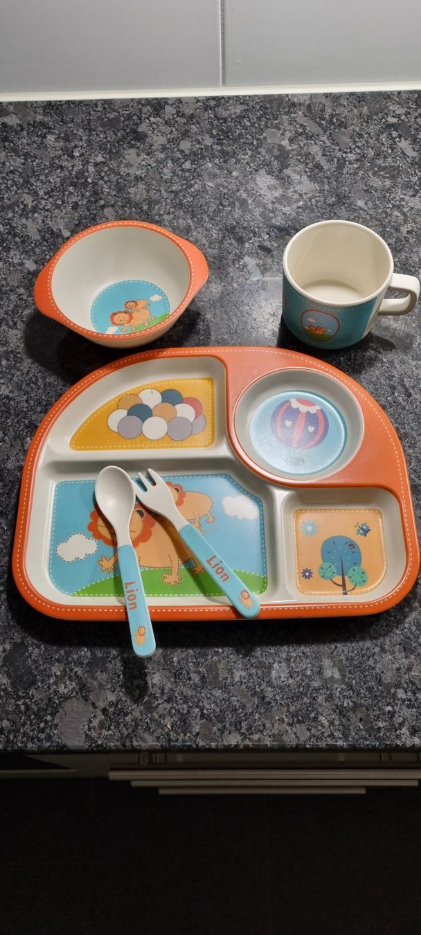 Geschirrsets: KINDER GESCHIRR-SET Eco Bamboo " LION " – Neu und originalverpackt aus Stäfa von BURG23