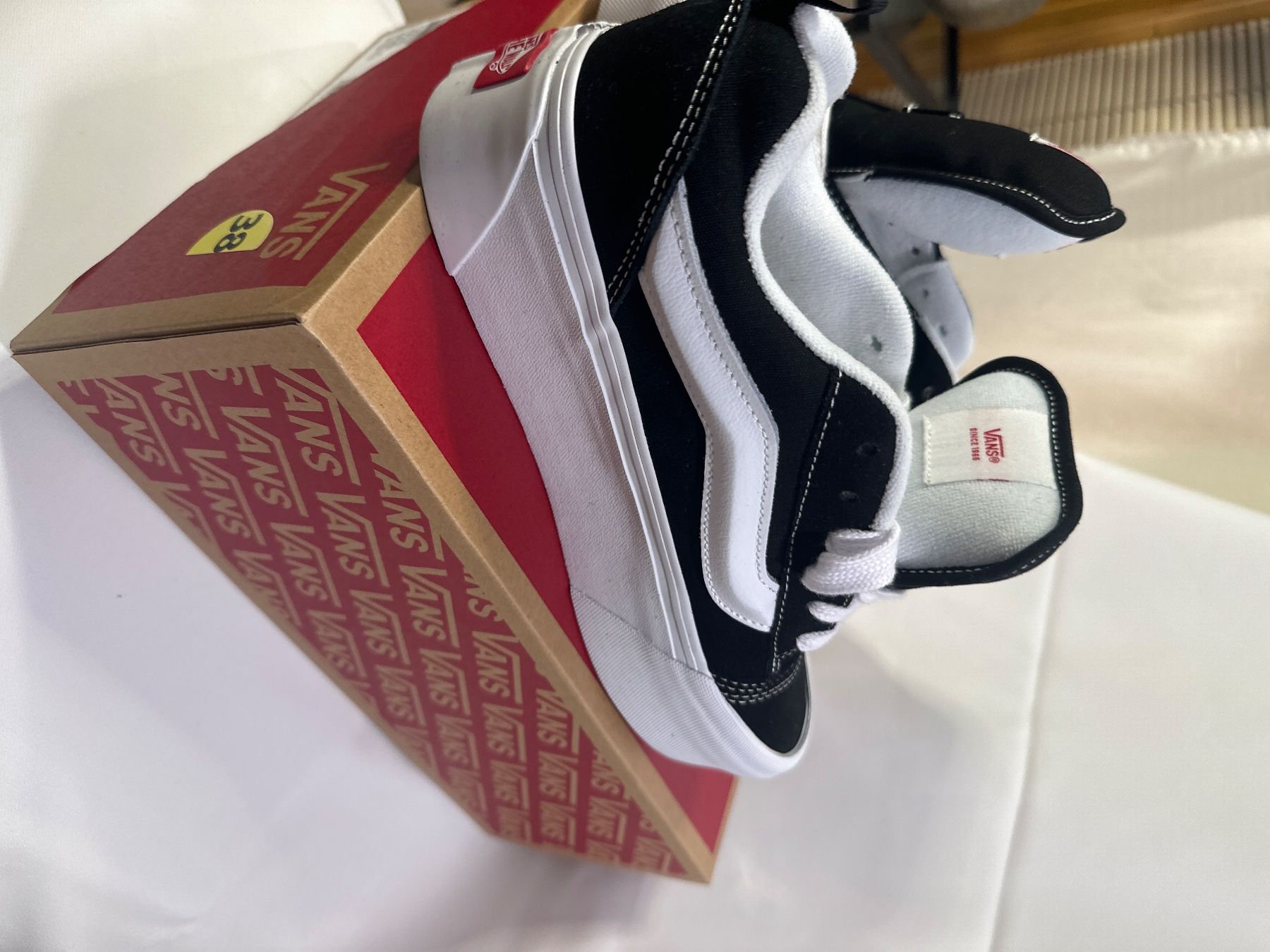 Vans Herrenschuhe: Vans – Neu und originalverpackt aus Onex von eri_jx6q 1