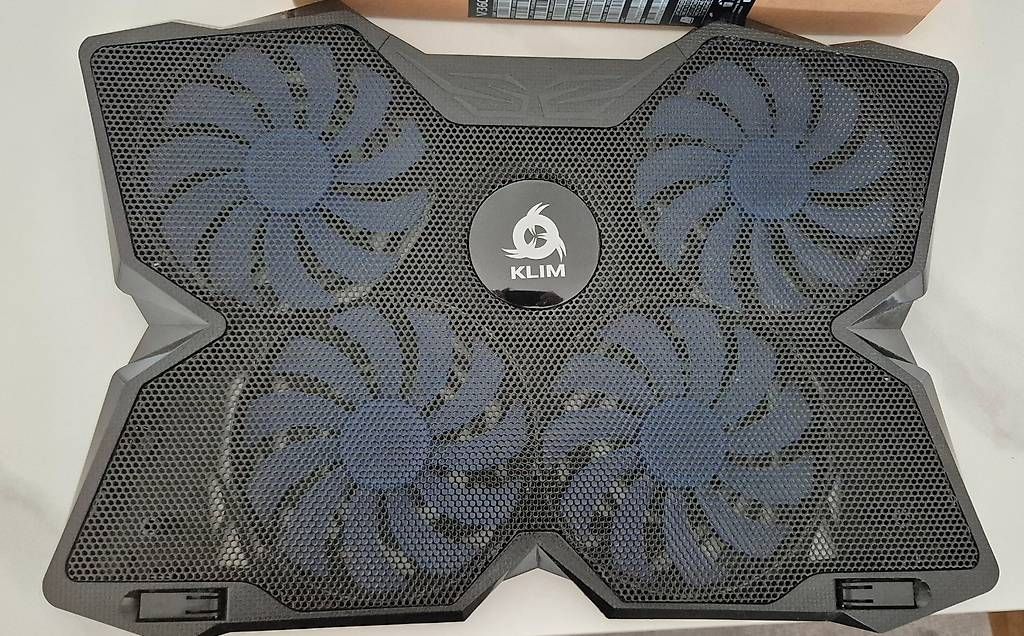 Asus Portables: High-End ASUS V16 Gaming-Notebook RTX 5070 Intel Core 7 CPU – D'occasion à Zürich par exilef 1