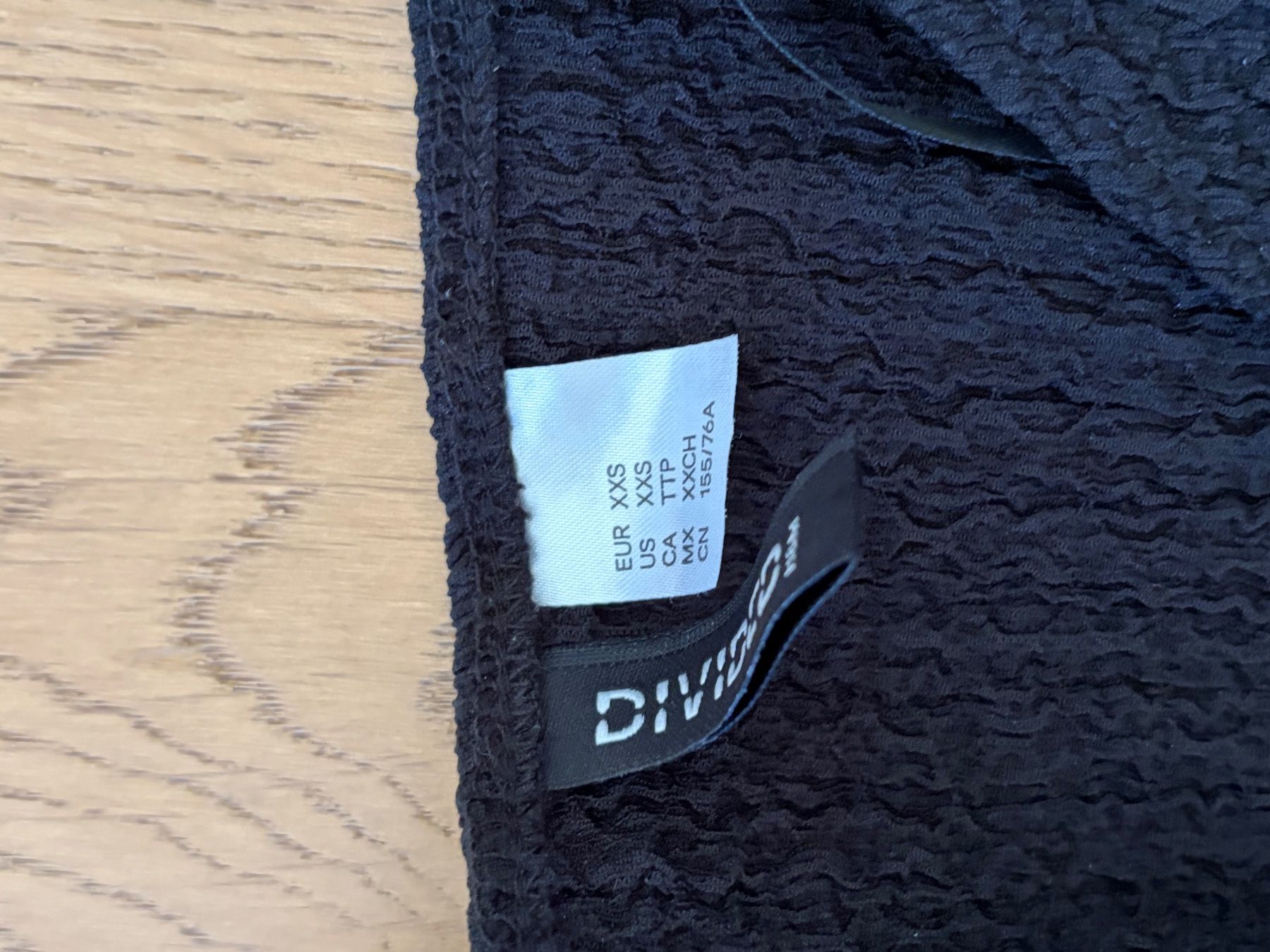H&M Top: Top – Nuovo (secondo la descrizione) da Wangen b. Olten venduto da oli_f9b8 1