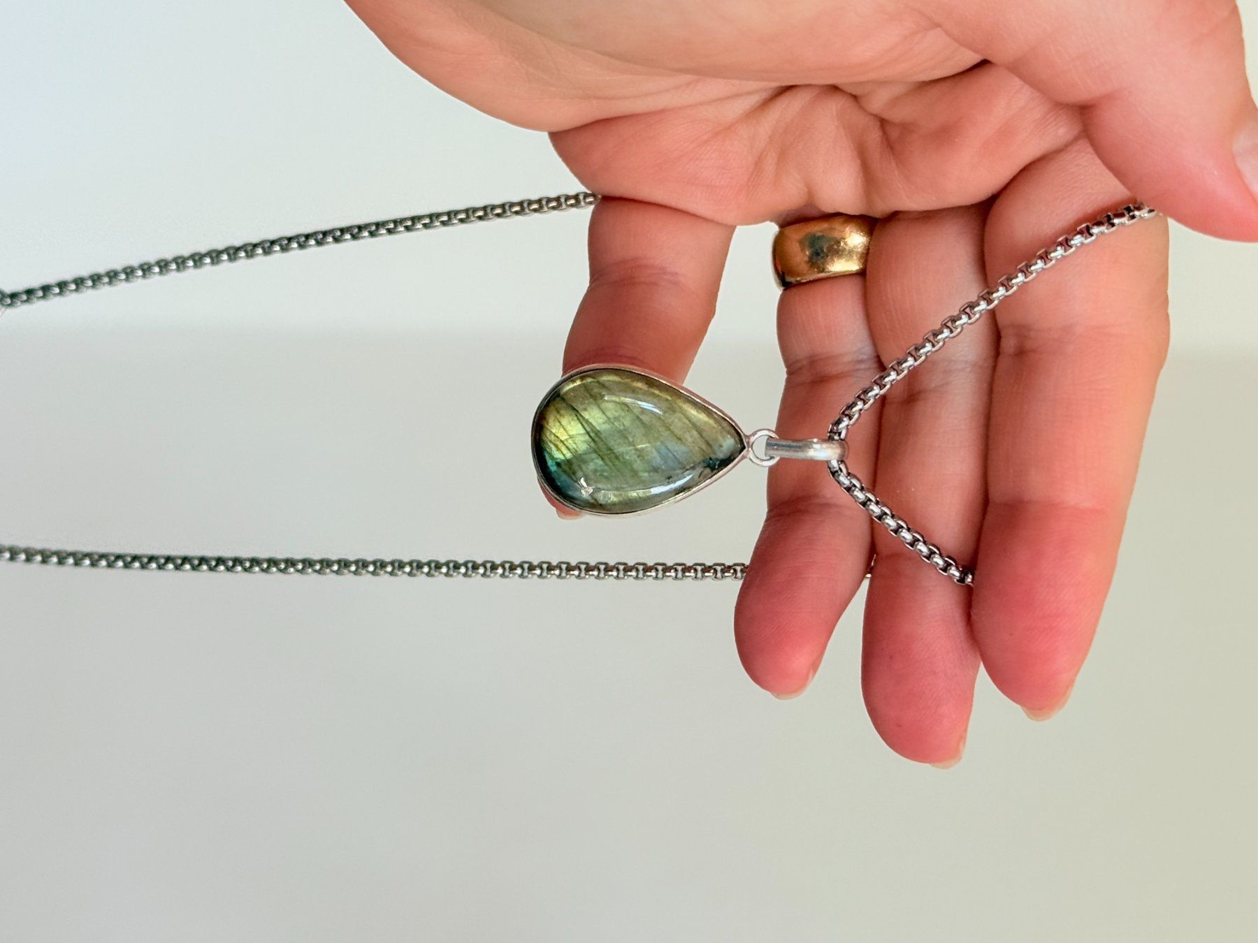 Colliers: Labradorite necklace – Neuf avec emballage d'origine à Genève par AGBERG 4