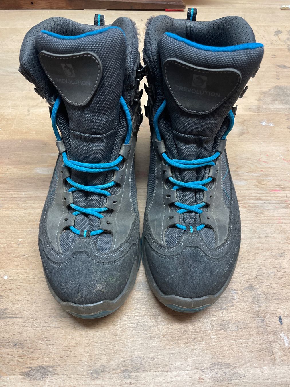 Trevolution Scarpe da uomo: Wanderschuhe – Usato da Zimmerwald venduto da fuerue