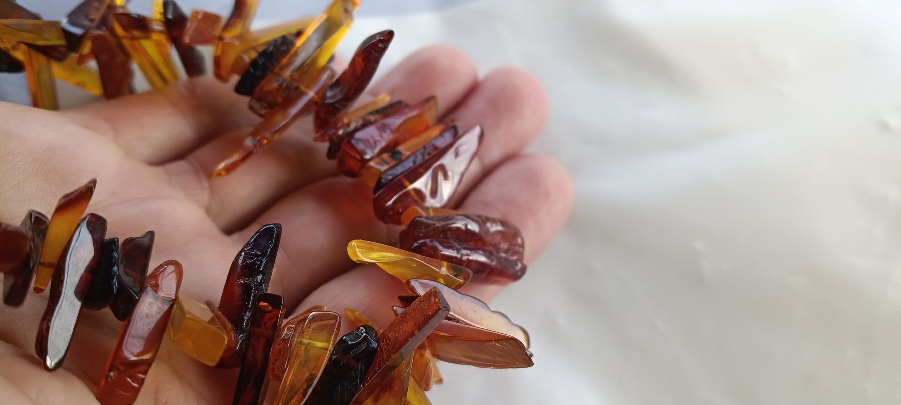 Catenine: Amber Necklace unique shape  – Nuovo (secondo la descrizione) da Zürich venduto da cat_9cvz 4