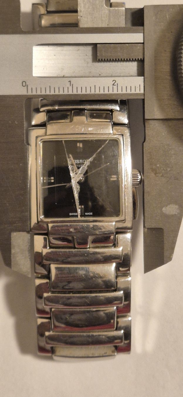 Tissot Uhren: TISSOT – Defekt aus Genève von BKYB 2