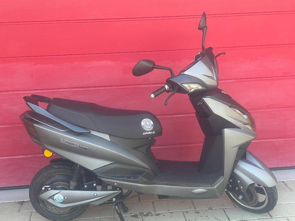 Scooters: Elektroroller 25km/h – Gebraucht aus Bachs von anw_mqz8