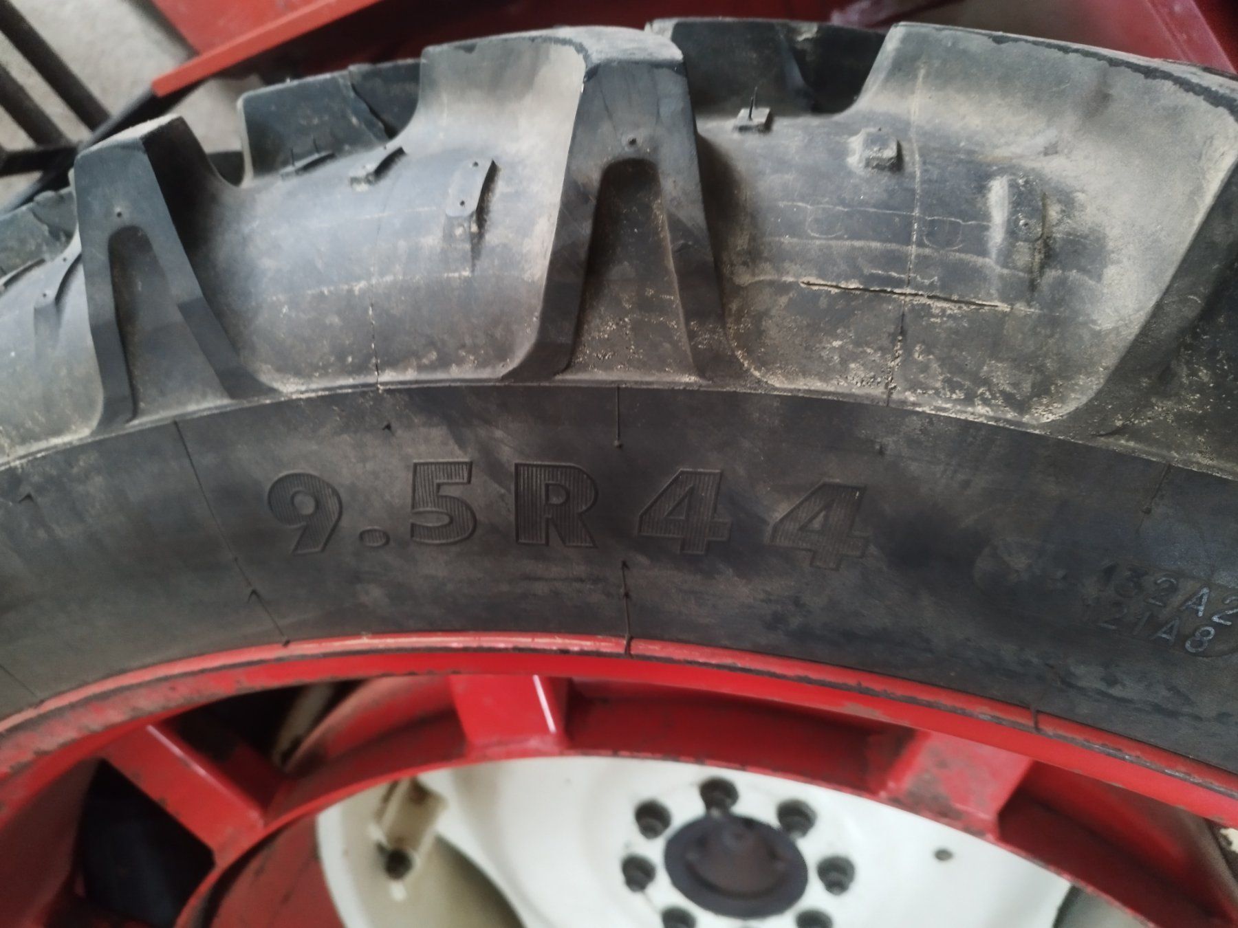 Pneus & Kompletträder: Doppelrad 230/95r44/9.5r44 – Gebraucht aus Root von Mksa. 1
