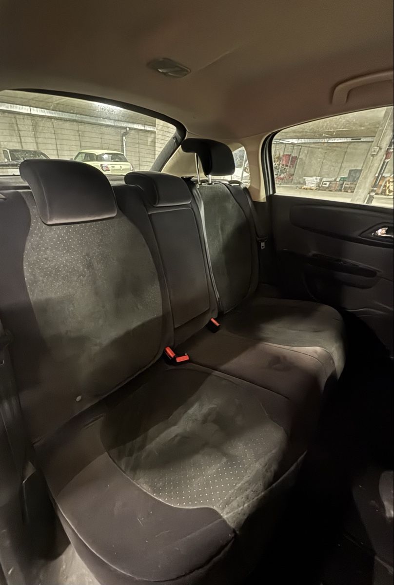 Citroën Autos: Citroen C4 1.6i 110cv – D'occasion à Conthey par jul_h7fl 5