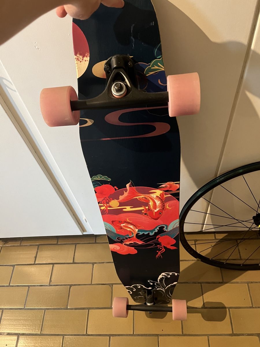 Skateboards: Longboard 118cm – Gebraucht aus Zürich von 2cn_t6yr 1