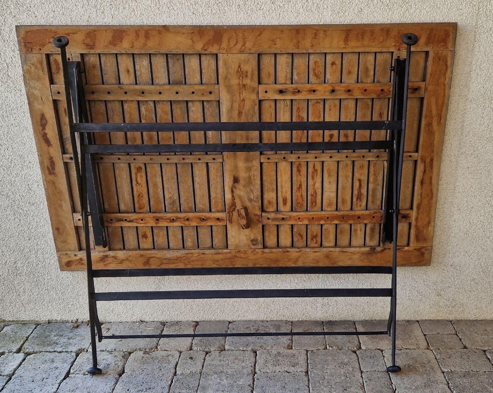 Tavoli: Gartentisch mit Eisengestell, zusammenklappbar – Usato da Rickenbach LU venduto da esmarti 4