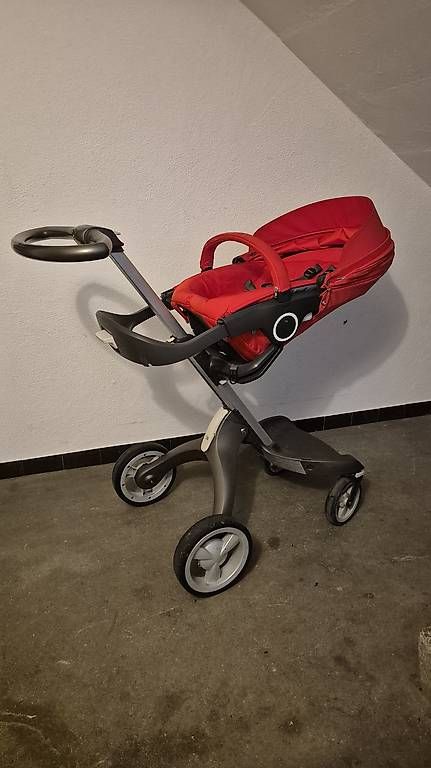 Carrozzine: Stokke xplory Kinderwagen rot – Usato da Winterthur venduto da Happy-Baby 1