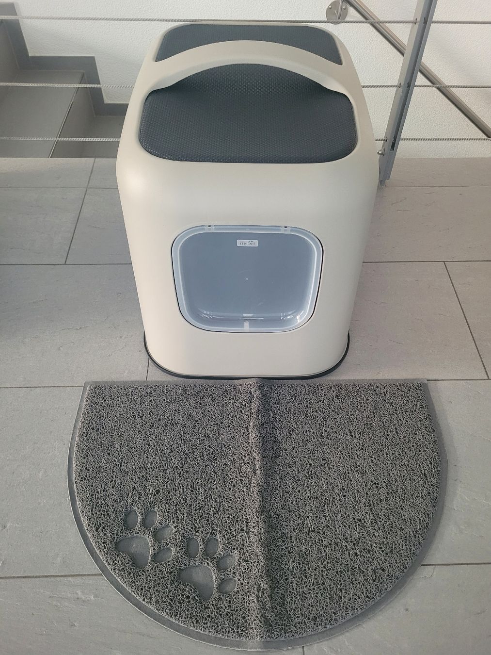 Rotho WC: Katzenklo mit Matte, guter Zustand – D'occasion à Glattfelden par lepi01