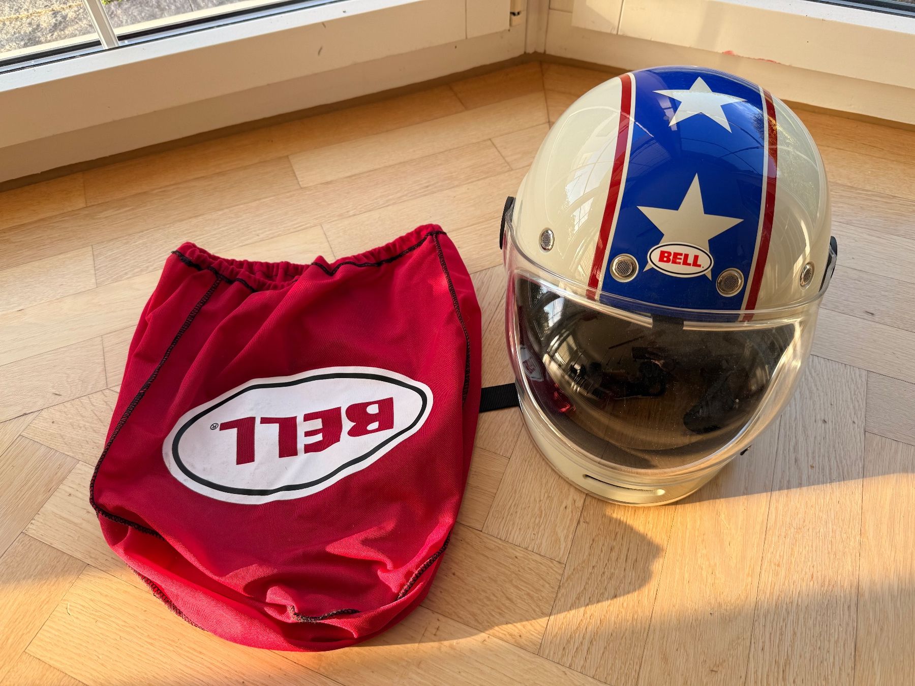 Helme & Visiere: Helmet – Gebraucht aus Thalwil von Baba26 1