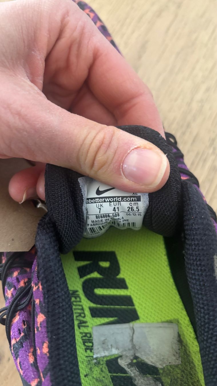 Nike Scarpe da donna: Nike Sportschuhe – Usato da Uitikon Waldegg venduto da Thefateofophelia 1