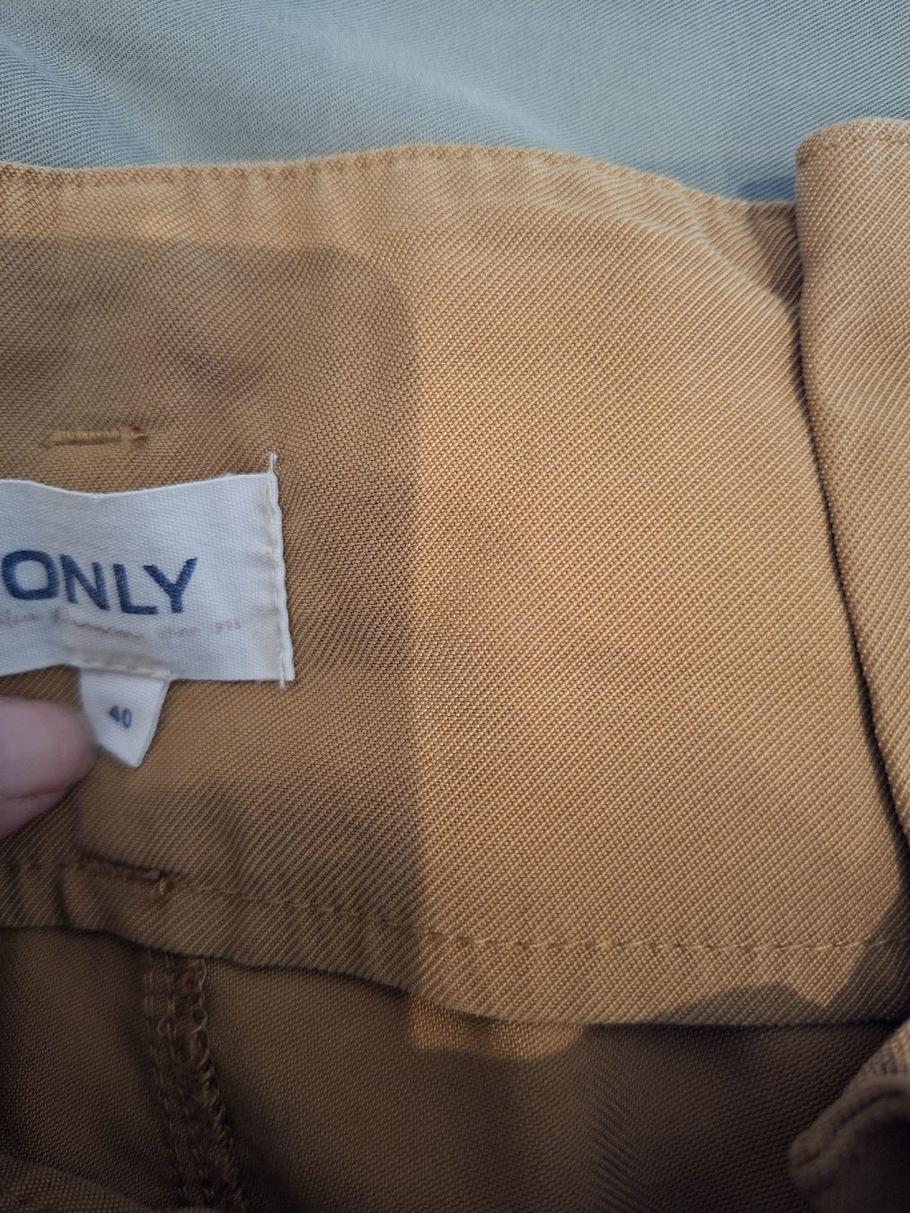 Only Pantalons: Damen Culotte ONLY Grösse 40  – D'occasion à Hausen AG par Emirfinn 2