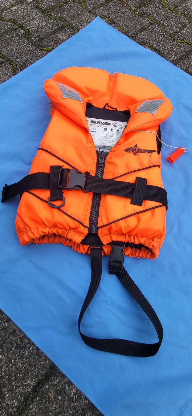 Helly Hansen Schwimmwesten: Kinderschwimmweste der Marke Helly Hansen – Gebraucht aus Gebenstorf von Brige77