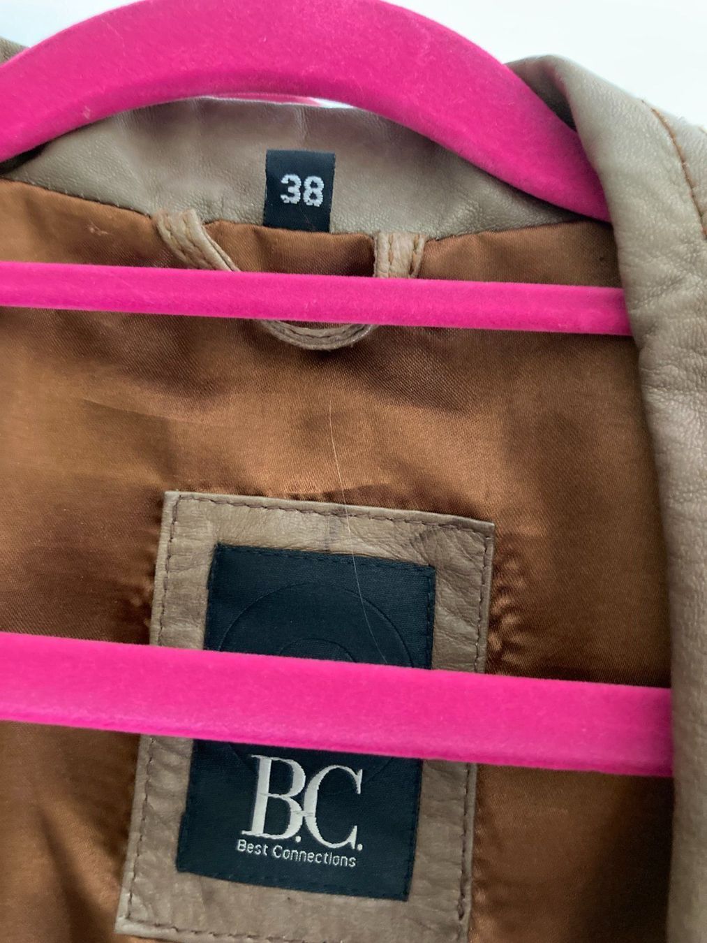 Giacche: Damen-Lederjacke Gr. 38, Rehbraun – Usato da Nebikon venduto da zesette 7
