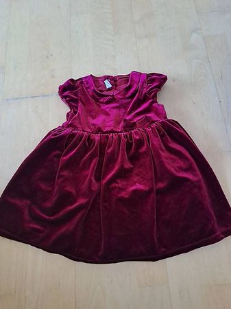 schönes Babykleid Gr. 92