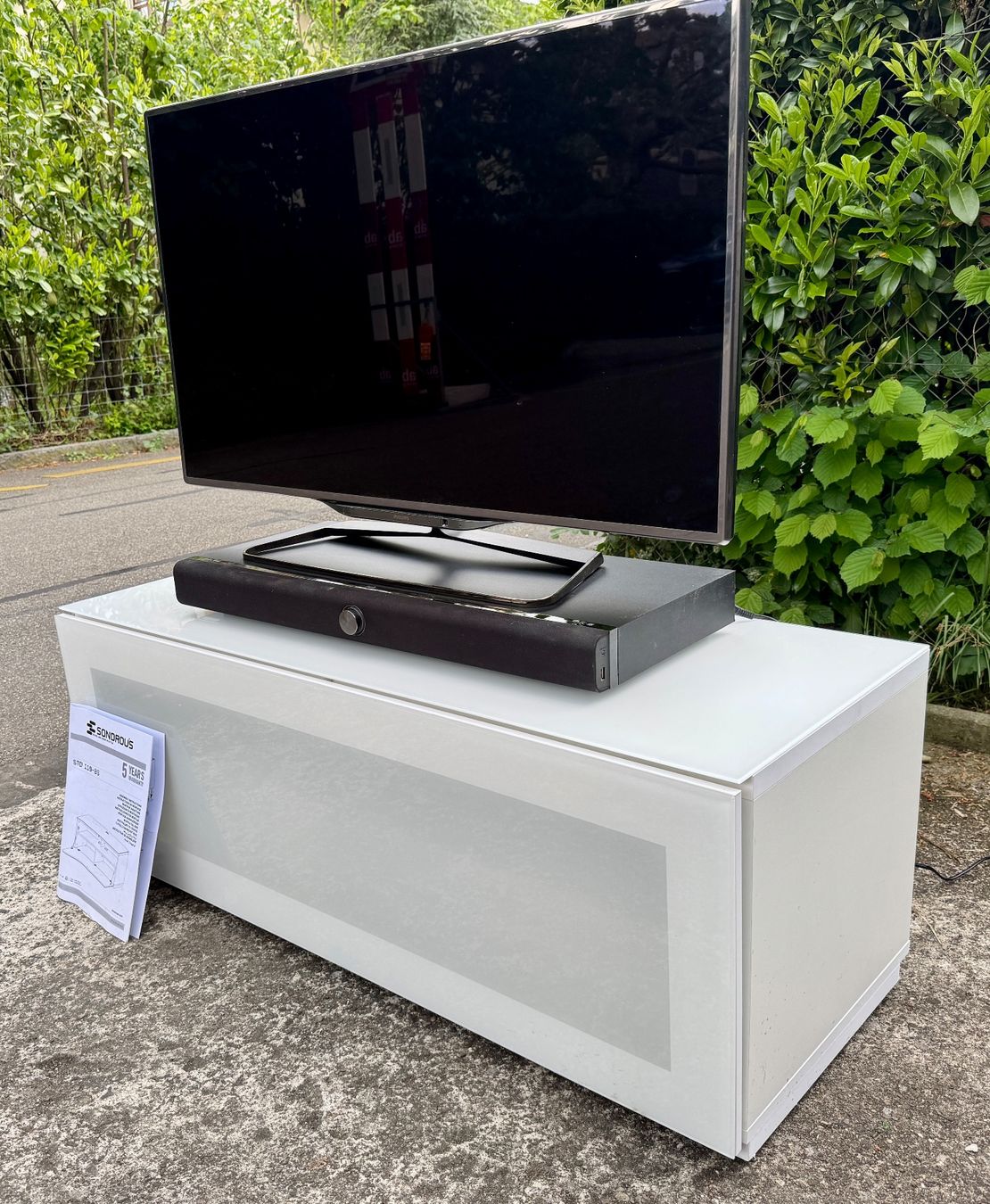 Cassettiere: Fernseher - Möbel – Usato da Bottmingen venduto da Glaro 1