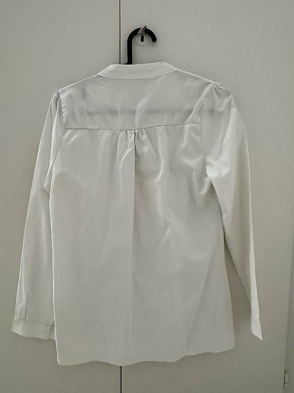 Camicette: Camicia bianca, taglia S – Usato da Chiasso venduto da D.erre 1