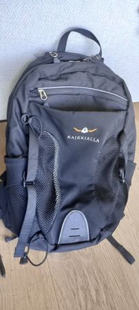 Kaikkialla Wanderrucksack! gepolsterter Rücken!