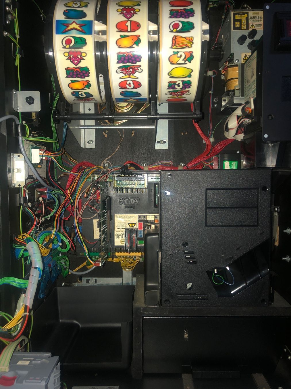 Slot Machine: Crazy Cherry 500               mit Auszahlung – Usato da Worb venduto da Baked 2