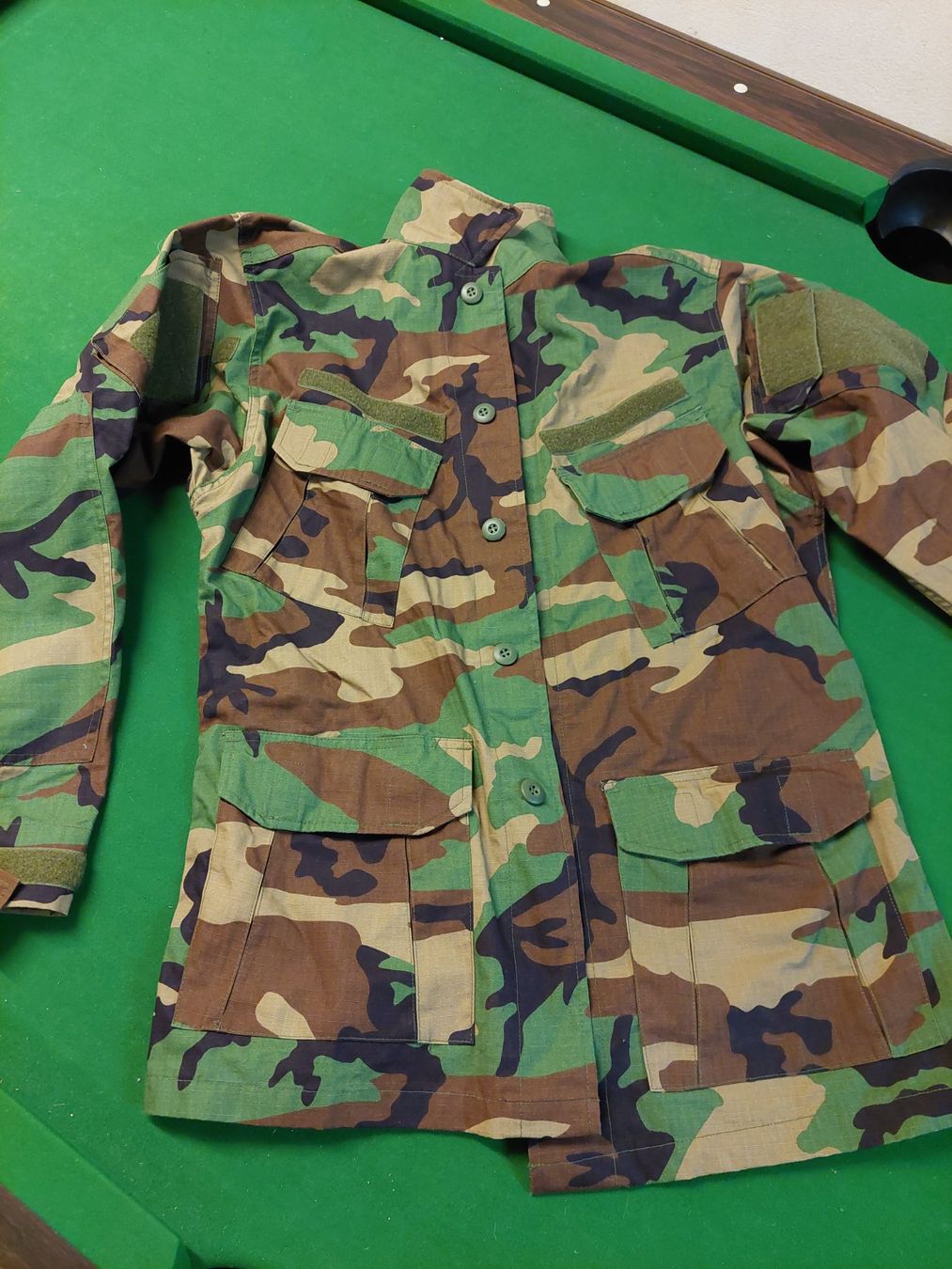 Uniformi: Tarnjacke Militär – Usato da Wynau venduto da Meysi