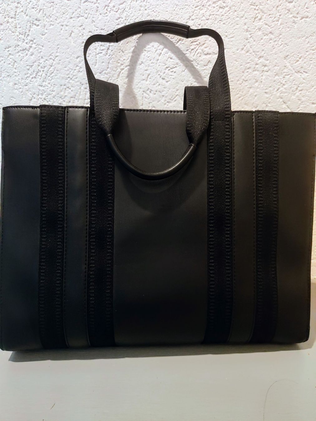 Tommy Hilfiger Borse da donna: Sac à main Tommy Hilfiger – Nuovo (secondo la descrizione) da Biel/Bienne venduto da notfun 2
