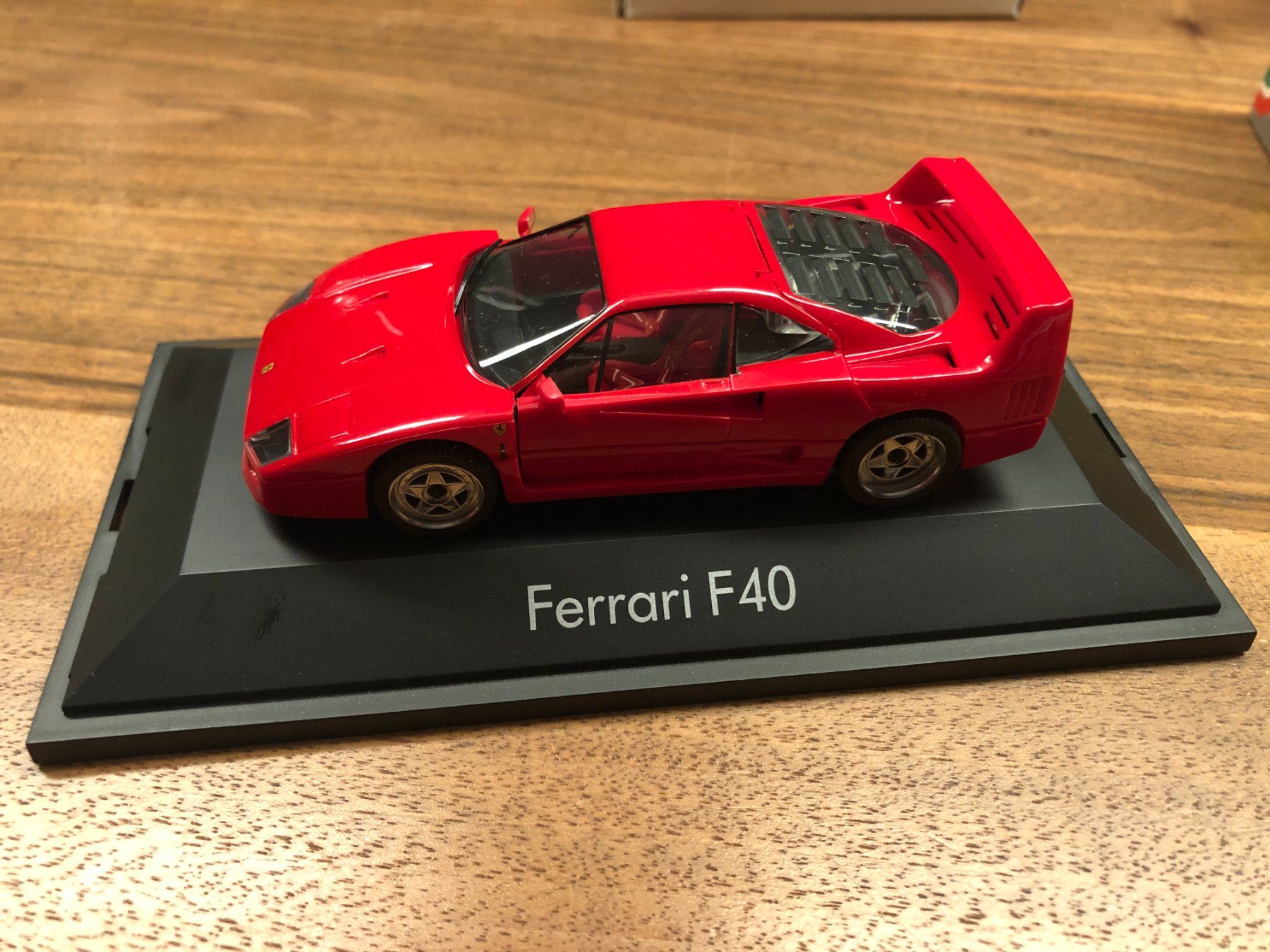 Ferrari Modellini d'auto: Ferrari F40 von Herpa – Usato da Wängi venduto da simca76