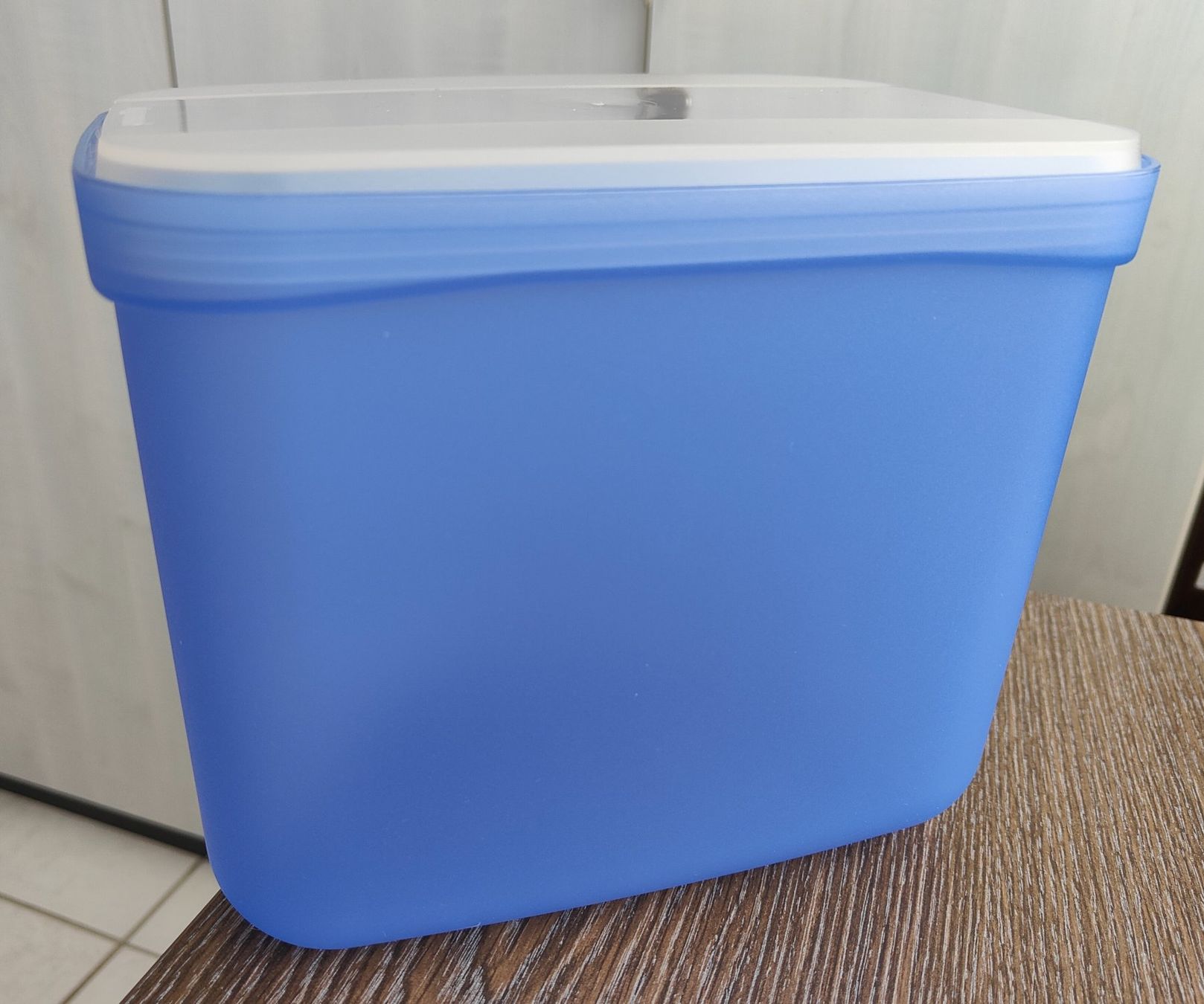 Tupperware Behälter & Ähnliches: Tupperware Swing Box 3.50 Liter !!!!!! – Gebraucht aus Flaach von Lonzo99