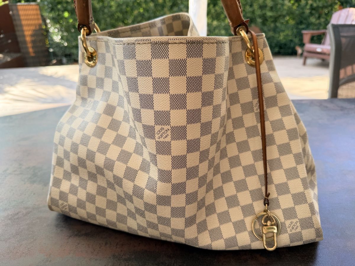 Louis Vuitton Borse da donna: Louis Vuitton Artsy MM Damier Azur – Usato da Zug venduto da Lela77