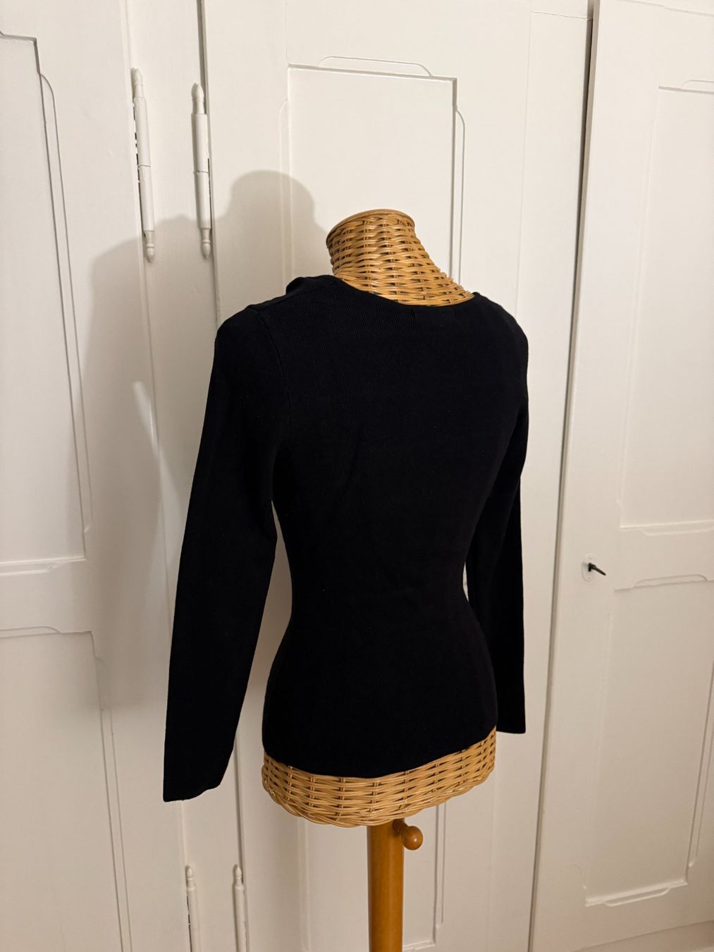 H&M Pullover & Sweatshirts: Feinstrick Pullover schwarz XS – Gebraucht aus Zürich von Diazaio 2