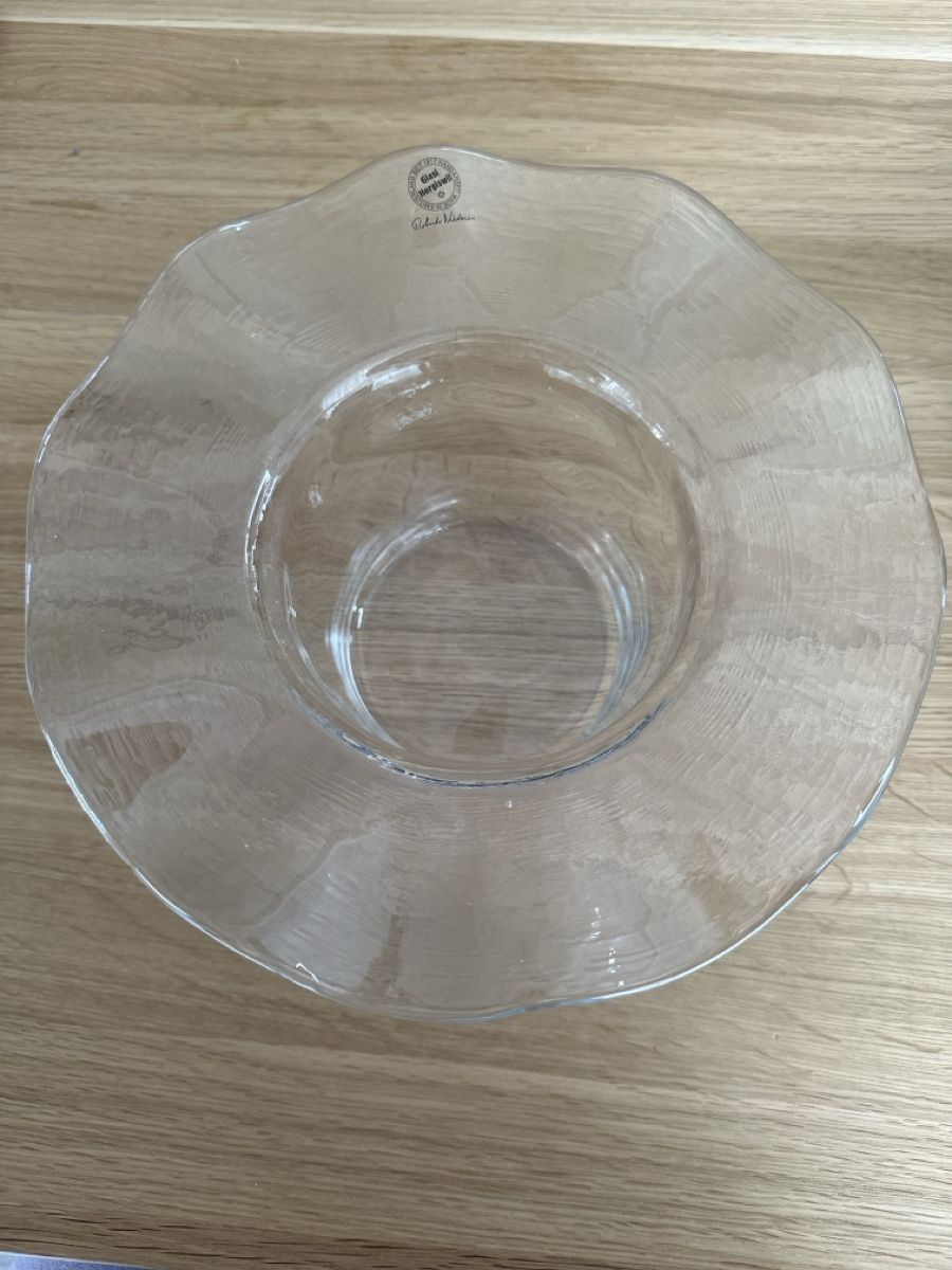 Glasi Hergiswil Bicchieri: Glasi Hergiswil Wellenrand Topf /Vase – Usato da Münsingen venduto da FiNiMu