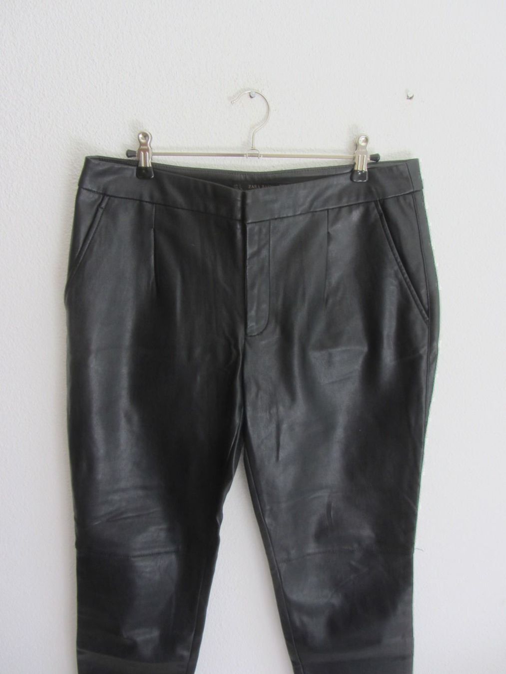 Zara Hosen: ZARA - Lederhose schwarz S – Gebraucht aus Zürich von Diazaio 1