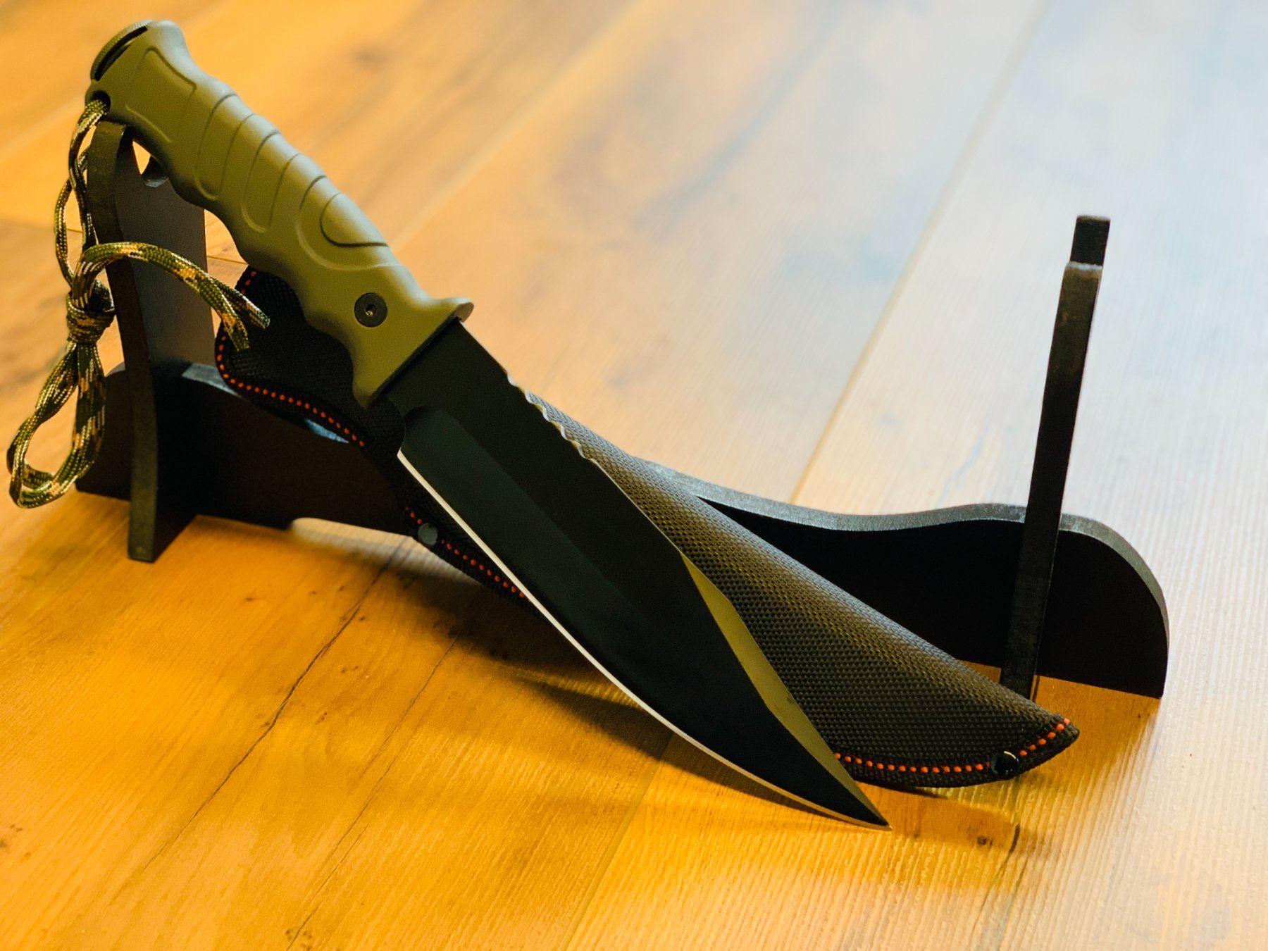 Accessori: Tactical Messer Feststehend Sergente Capo 30cm NEU – Nuovo e nell'imballaggio originale da Bergdietikon venduto da shopAgent 1