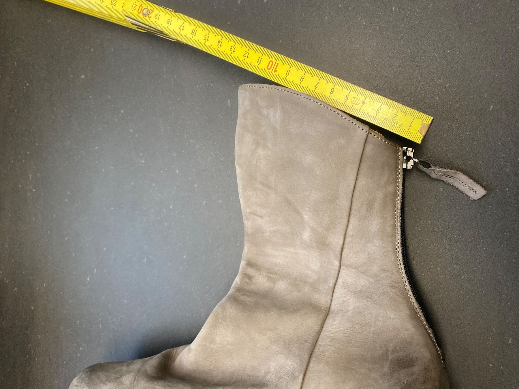 Scarpe da donna: THEA MIKA STIEFELETTEN/BOOTS/SCHUHE Gr.37 mocca/helles Braun – Usato da Frauenfeld venduto da Boldi46 7