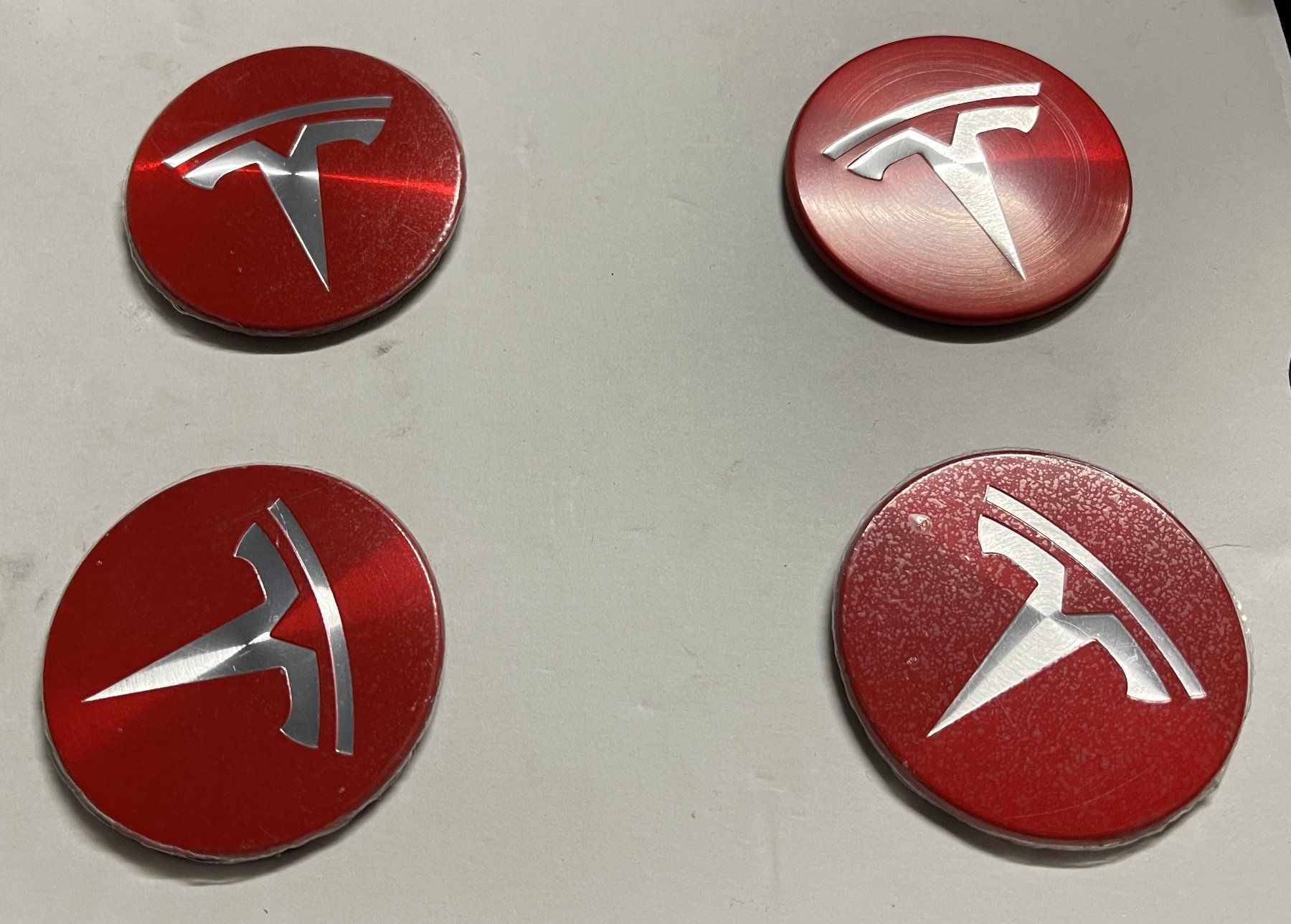 Tesla Tutti pezzi di ricambio auto: TESLA - Radkappen-Set – Nuovo (secondo la descrizione) da Oftringen venduto da Vucki 1