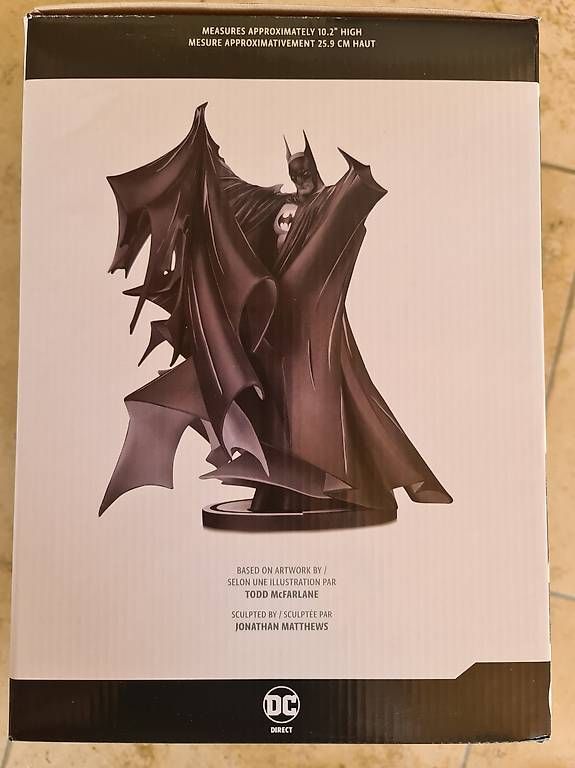 Statuette: Batman Black & White Statue - Todd McFarlane 1.0 Version! – Usato da Ittigen venduto da joel91 4