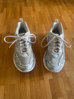 Puma Damen Turnschuhe gräulich Grösse 40 neuwertig