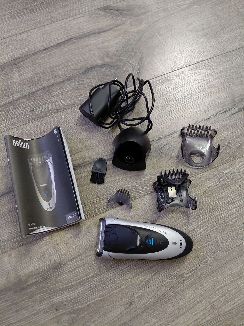 Braun Rasoi & Lamette da barba: Braun Elektrorasierer – Usato da Dulliken venduto da liv_b665