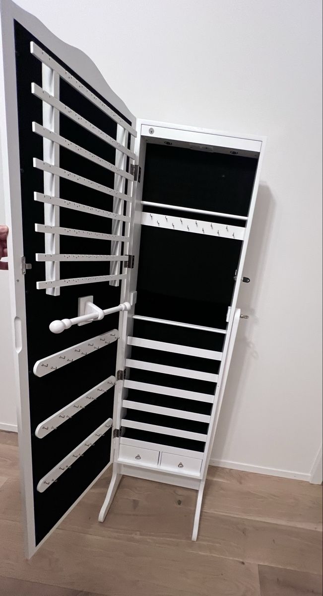 Armadi: Schmuckschrank mit Spiegel - weiss – Usato da Strengelbach venduto da Emily_AG 2