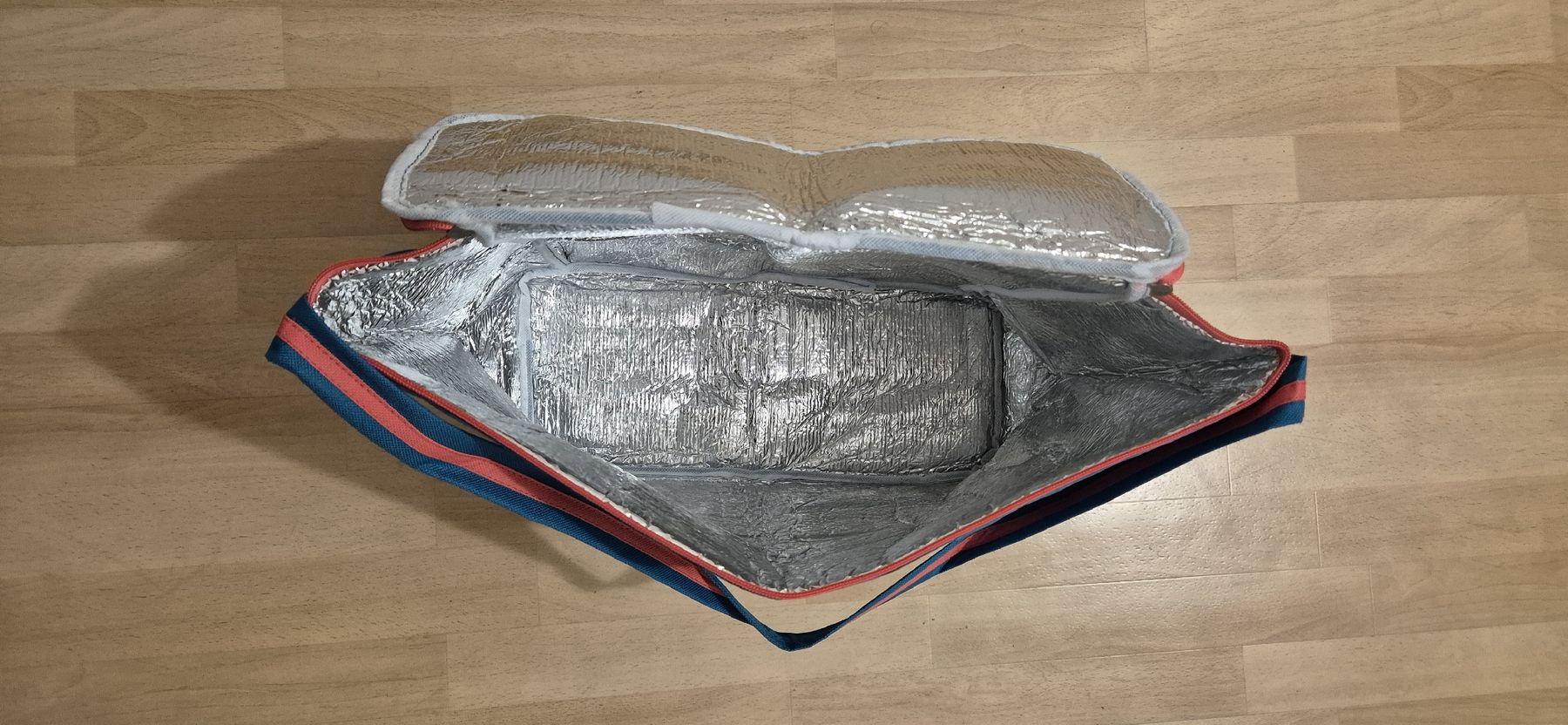 Borse: Isoliertasche Kühltasche – Nuovo e nell'imballaggio originale da Schwyz venduto da Vesparider01 5
