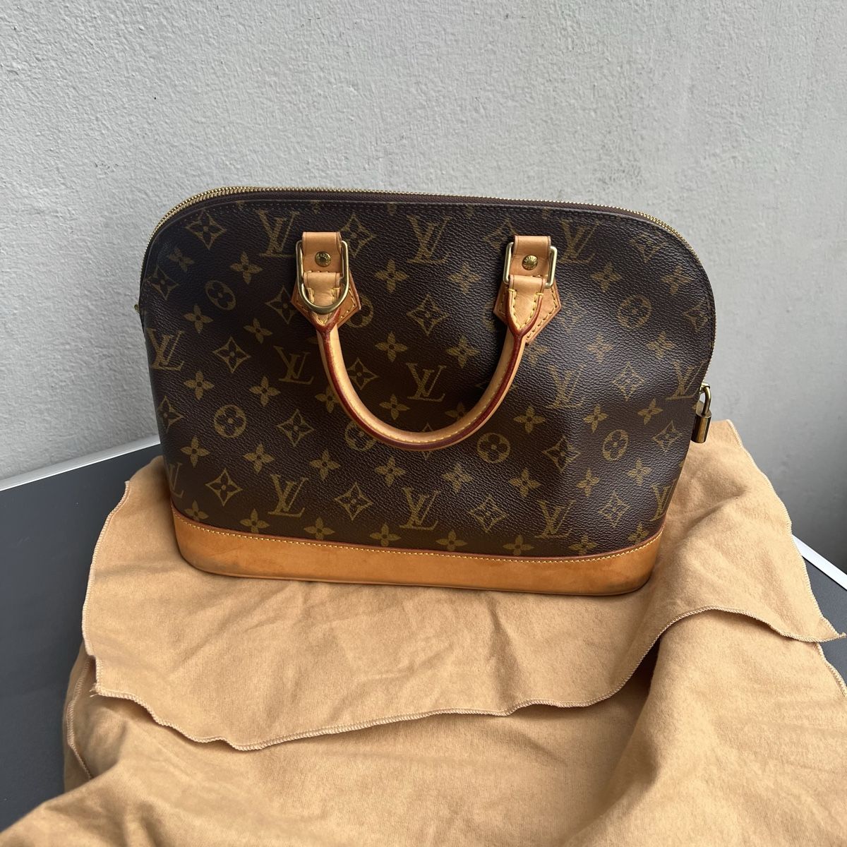 Louis Vuitton Sacs: Wunderschöne klassische Louis Vuitton Tasche  – D'occasion à Wil SG par Cristiano02062017 1