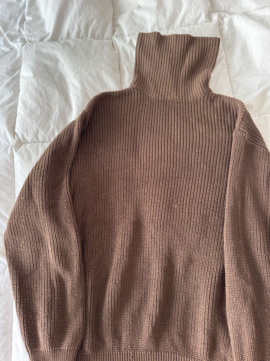 Brandy Melville Maglioni & Felpe: Pull col roulé Brandy Melville marron taille unique bon état – Usato da Genève venduto da lejardindesvetements 1