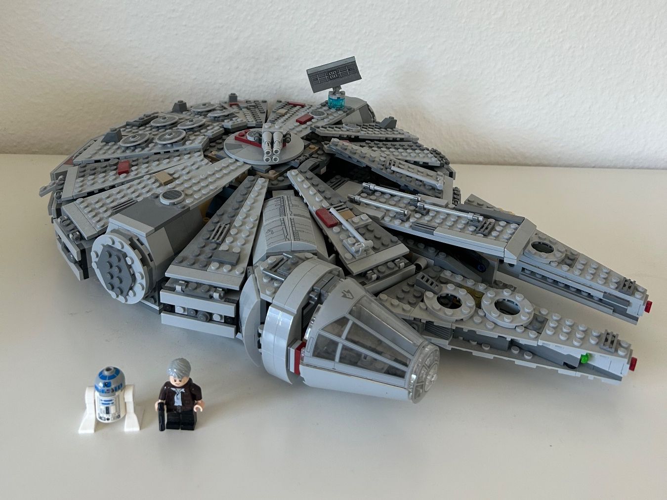 Lego Spielzeuge: Lego Star Wars Millennium Falcon – Gebraucht aus Kriens von remo.adm