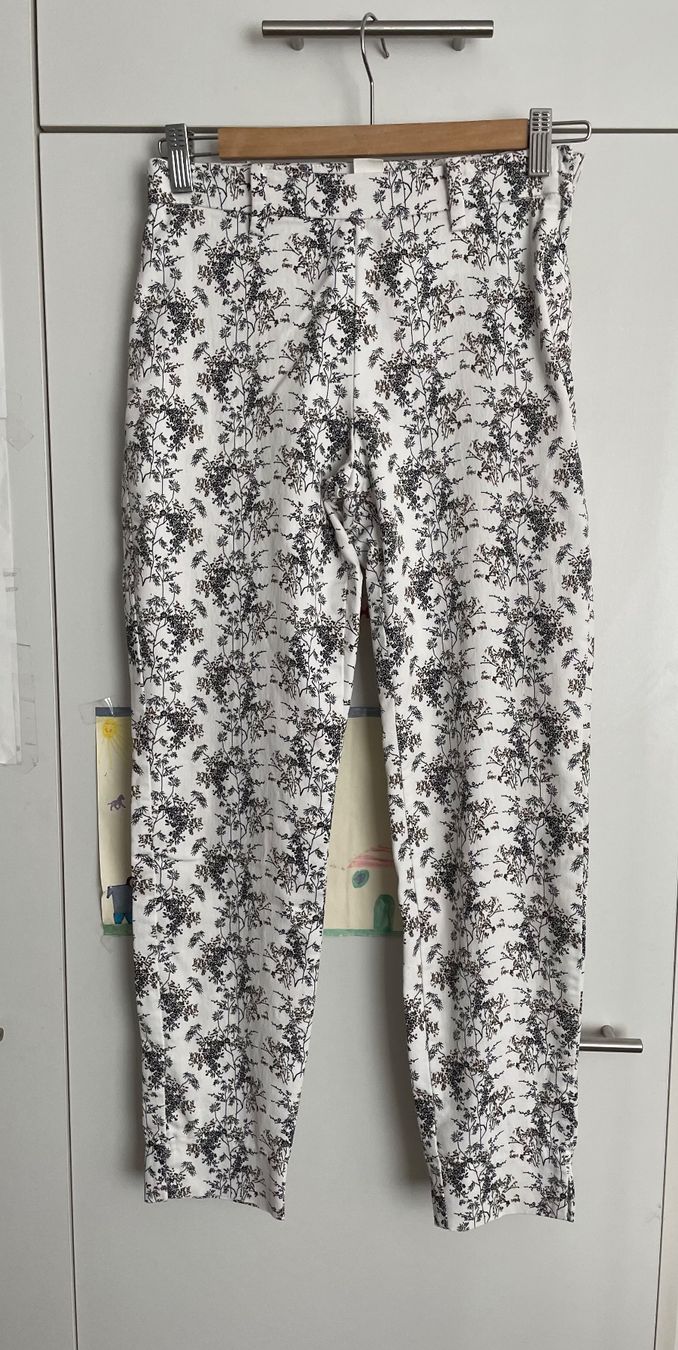 H&M Hosen: H&M Knöchelhose 34 – Gebraucht aus Zürich von Sonnenschein_