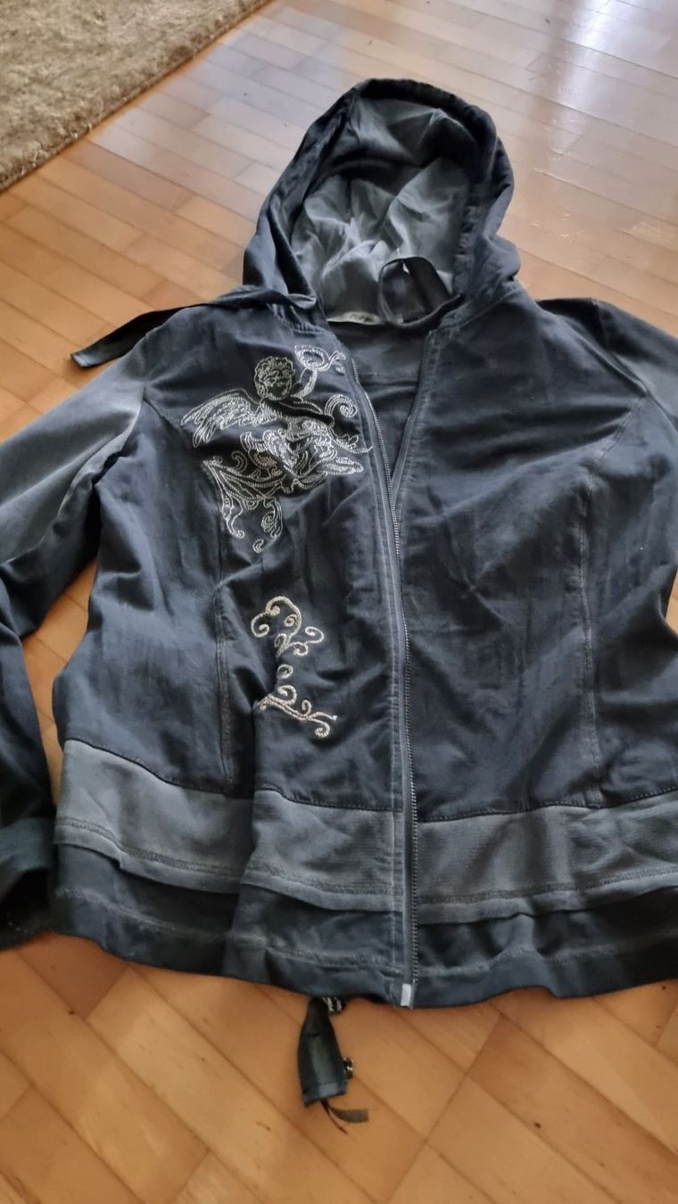 Giacche: Bottega Jacke Jäckli – Usato da Riedikon venduto da Winter21.