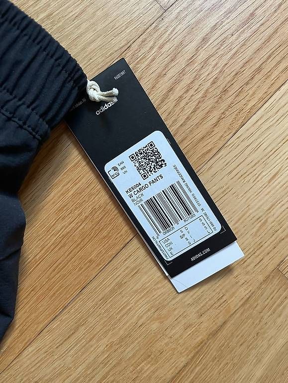 Pantaloni: Adidas Terrex Xploric Cargo pants – Usato da Zürich venduto da Michelle183 2