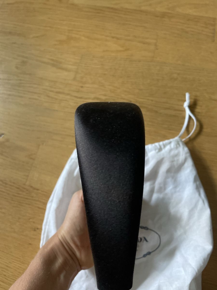 Prada Haarschmuck: Prada Headband  – Gebraucht aus zürich von Ildiavolovesteprada 2