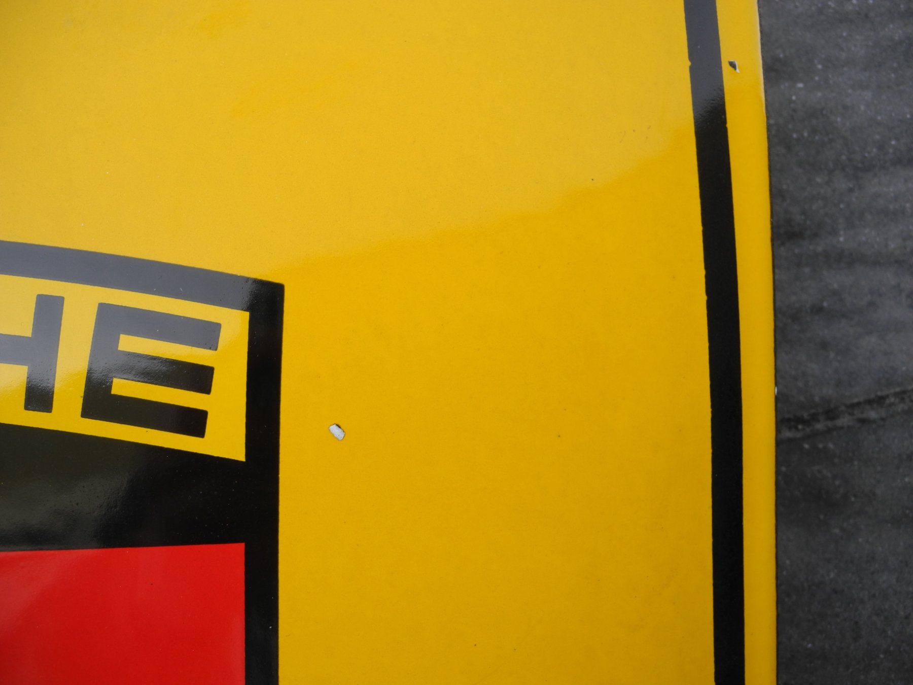 Porsche Insegne: GROSSES PORSCHE  EMAILSCHILD – Usato da Reinach AG venduto da Huckleberrysix 4